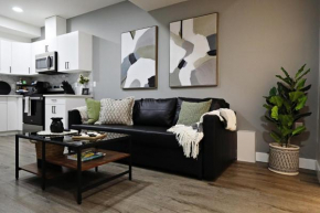 Queen Bed,Near Airport,Kids Playground,Disney+ Edmonton